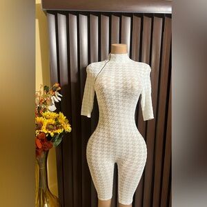 Elegant White Textured Women's Top